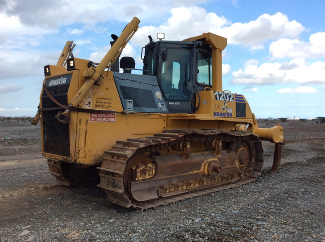 2005 Komatsu D85EX-15 Crawler Dozer 2005 Komatsu D85EX-15 Crawler Dozer