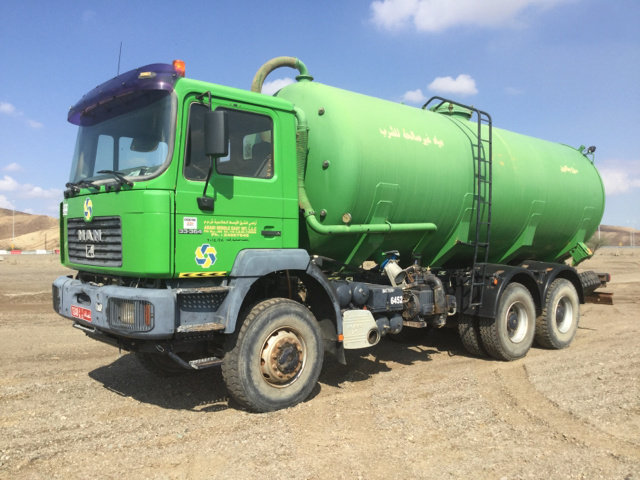 2000 (unverified) MAN 33.364 V25 6x4 Water Truck 2000 (unverified) MAN 33.364 V25 6x4 Water Truck