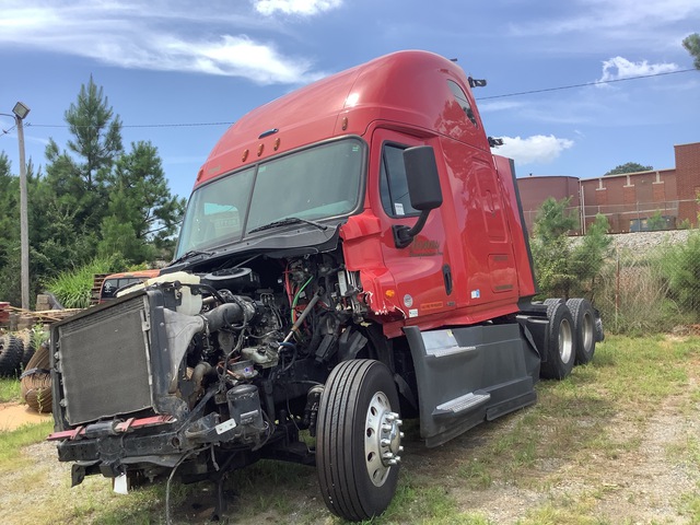 T/A Sleeper Truck Tractor For Sale | GovPlanet