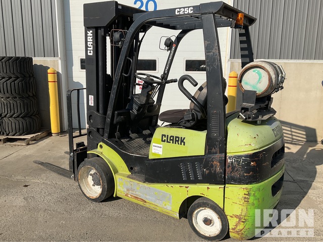 Clark C25CL Pneumatic Tire Forklift in Washington Boro, Pennsylvania ...
