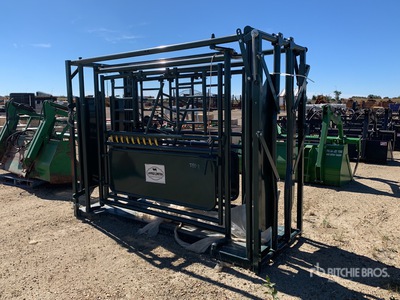 2022 Suihe 9 ft Squeeze Chute (Unused)