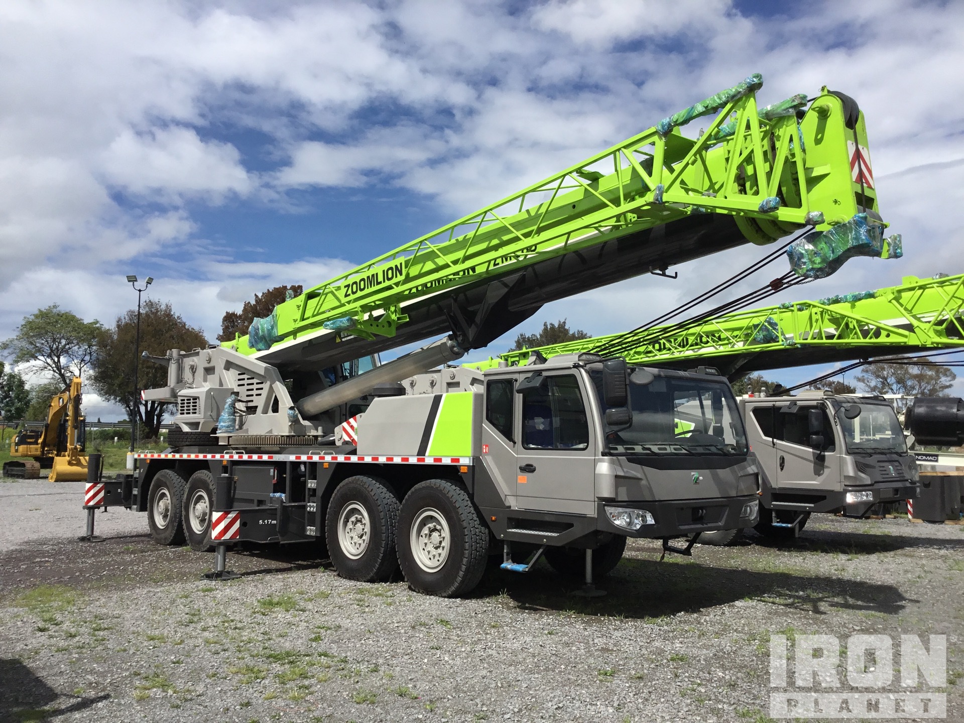 むーみん Zoomlion 49 M Concrete Pump Truck - Reliable & Efficient