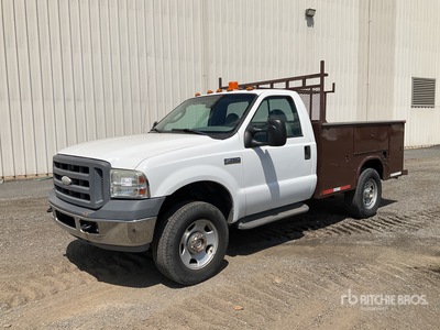 2005 Ford F-350 XL 4x4 Utility Truck