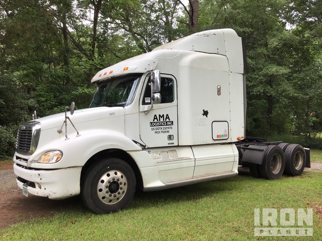 2007 Freightliner Columbia 6x4 T/A Sleeper Truck Tractor in