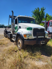 2006 Mack CV713 Roll-Off Truck in Sterling, Virginia, United States