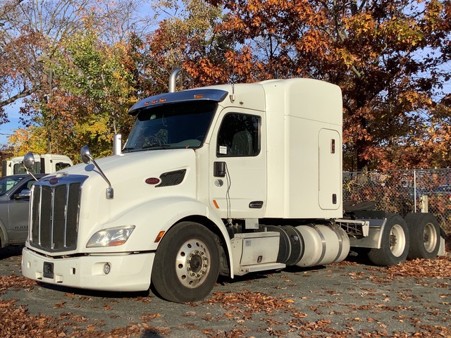 T/A Sleeper Truck Tractor For Sale | GovPlanet