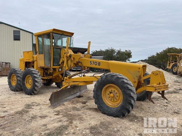 1991 John Deere 570B Motor Grader in Blanco, Texas, United States ...