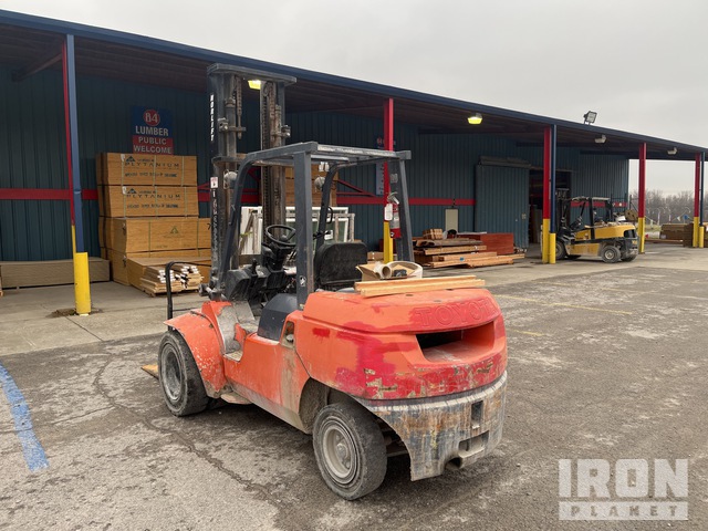 Toyota 7FDU45 9500 lb Pneumatic Tire Forklift in Louisville, Kentucky ...