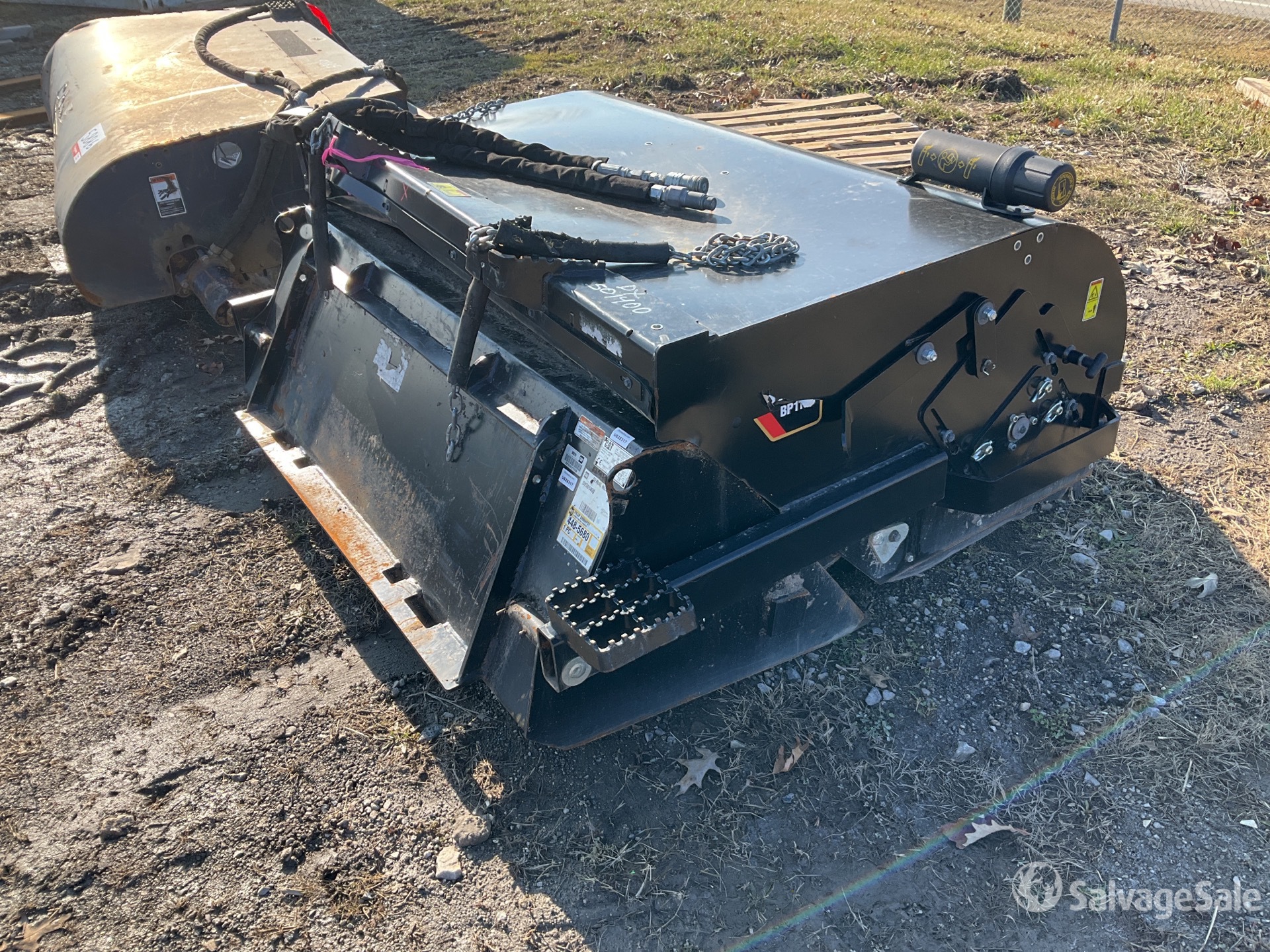 2021 Cat BP115C 60 in Pick Up Skid Steer Sweeper in Paris