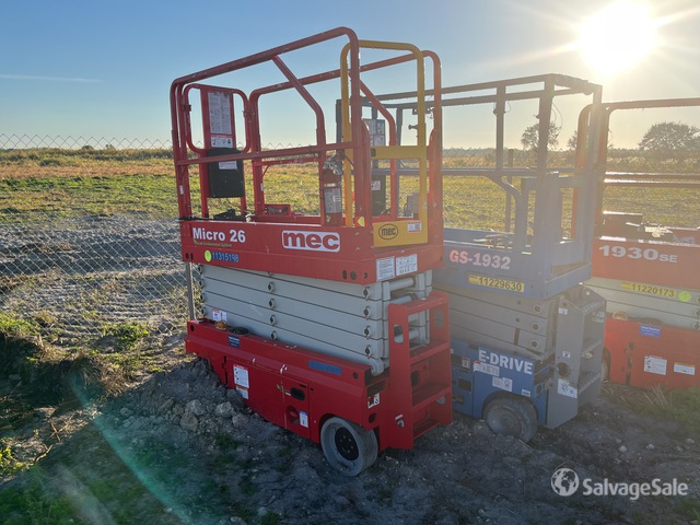 2021 MEC Micro26 Electric Scissor Lift in Labelle, Florida, United