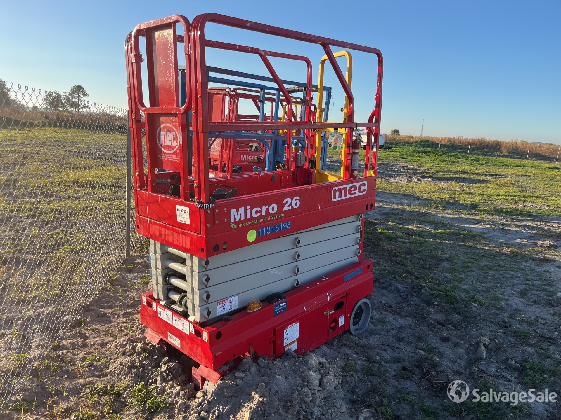 M.E.P.E 2021 MEC Micro26 Electric Scissor Lift in Labelle, Florida, United