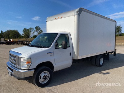 2014 Ford E-350 4x2 Van Truck