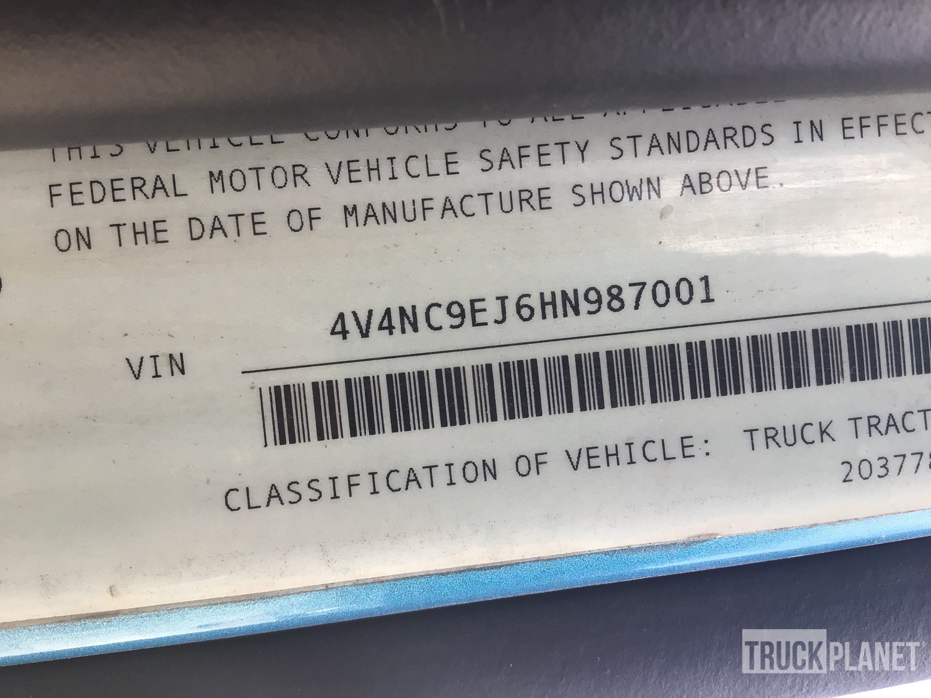 2017 Volvo VNL 64T 4x2 T/A Sleeper Truck Tractor in Pikeville