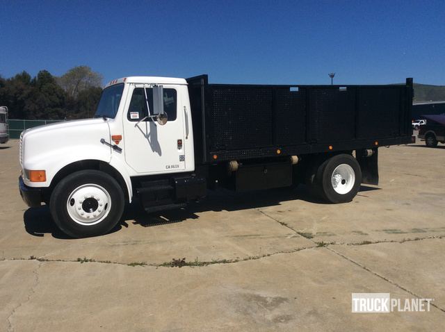 1990 International 4700 S A Dump Truck