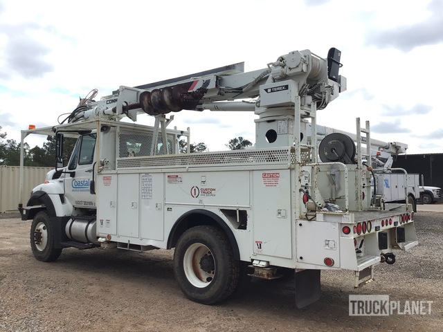 Terex Commander on 2013 International WorkStar 7300 4x4