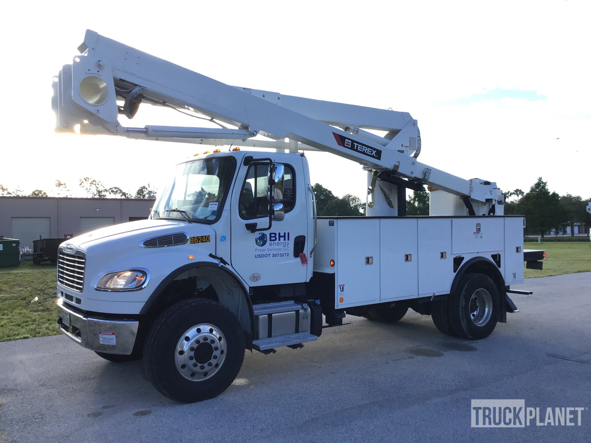 2019 Terex TL60 60 ft on 2020 Freightliner M2 106 4x4 Bucket Truck