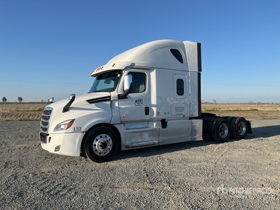 2020 Freightliner Cascadia 126 6x4 T/A Sleeper Truck Tractor