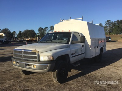 2001 Dodge Ram 3500 Laramie SLT 4x2 Utility Truck