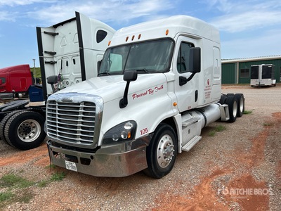 2014 Freightliner Cascadia 125 6x4 T/A Sleeper Truck Tractor