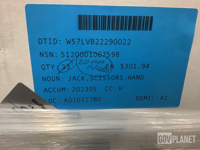 Surplus (20) Hand Scissor Jacks in North Las Vegas, Nevada, United ...