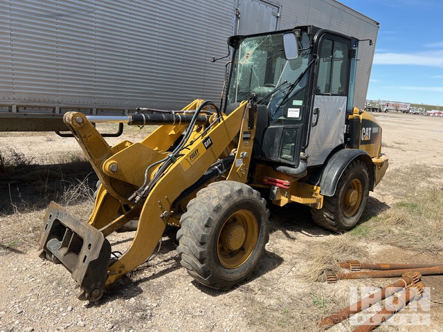 2018 Cat 906M Wheel Loader in Hutchinson, Kansas, United States