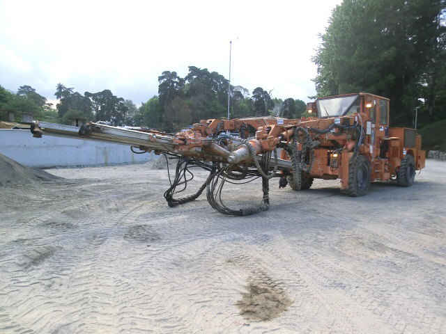 1999 Tamrock PARA 206-90 Drill Rig