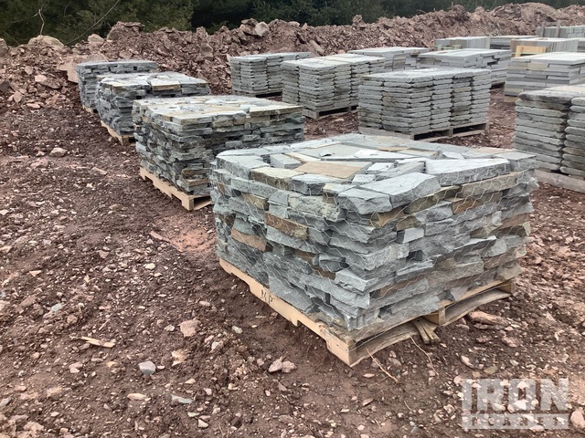Quantity of (4) Pallets of 1.5 in Gauged Colonial Wallstone Flagstone ...