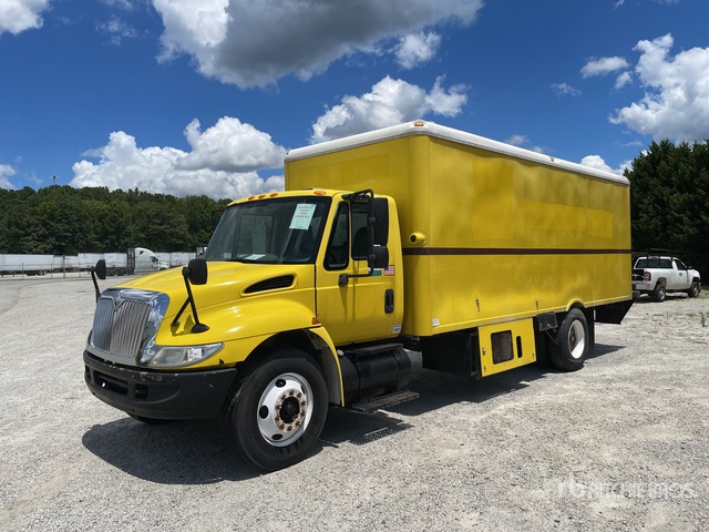 2006 International 4300 SBA 4x2 Refrigerated Truck in Newnan