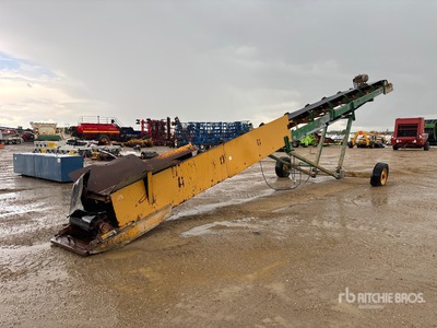 2015 Tyalta 24 in x 40 ft Portable Stacking Conveyor