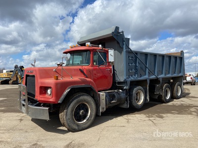 2003 Mack RB688S 8x4 Tri/A Dump Truck