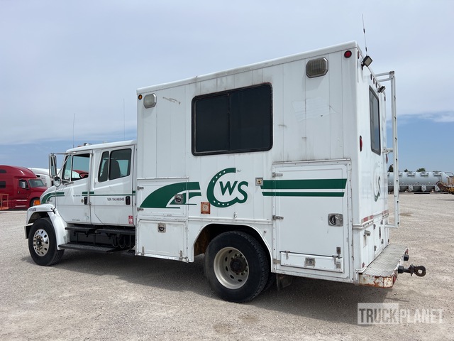 2001 Freightliner FL70 4x2 Crew Cab Utility Truck in Morris, Illinois ...