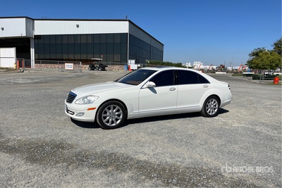 2007 Mercedes-Benz S550 Automobile