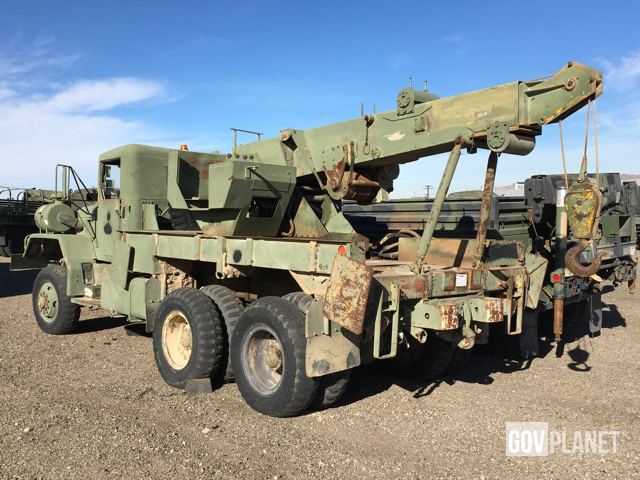 Surplus Kaiser / Jeep XM816 6x6 Wrecker in Yermo, California