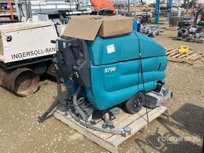 2016 Tennant 5700 Walk-Behind Floor Sweeper