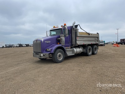 2009 Kenworth T800 6x4 T/A Dump Truck