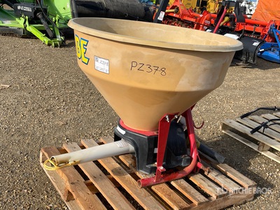 38 in Fertilizer Spreader