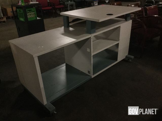 Metal Laminate Portable Work Desk 1 Item W 080 In