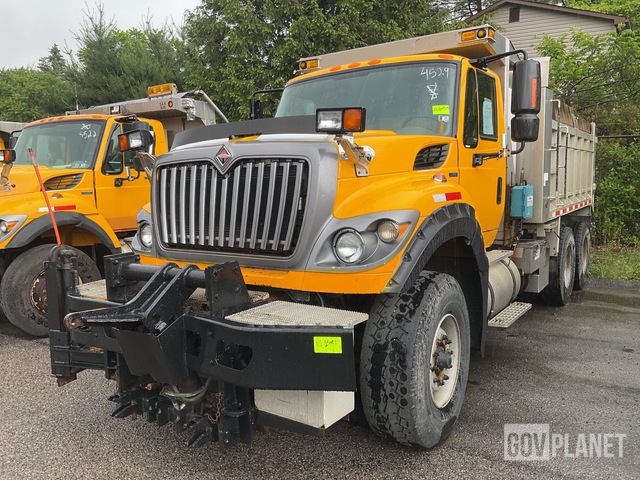 2011 International 7600 Dump Truck - P0098072 in Punxsutawney