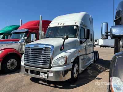 2018 Freightliner Cascadia 125 6x4 トラックトラクター（T/A） (Inoperable)