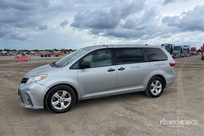 2020 Toyota Sienna Minivan
