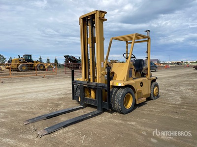 Pneumatic Tire Forklift