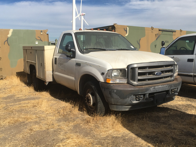 2002 Ford F-350 XL Super Duty Utility Truck