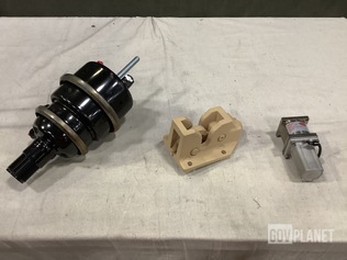 Surplus (1) Linear Electro-Mechanical Actuator, (1) Door Latch ...