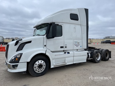 2014 Volvo VNL670 6x4 T/A Sleeper Truck Tractor