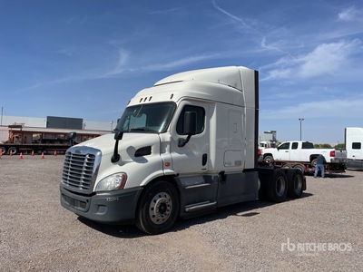 2018 Freightliner Cascadia 113 6x4 T/A Sleeper Truck Tractor