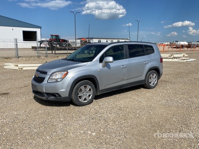 2013 Chevrolet Orlando LT Minivan