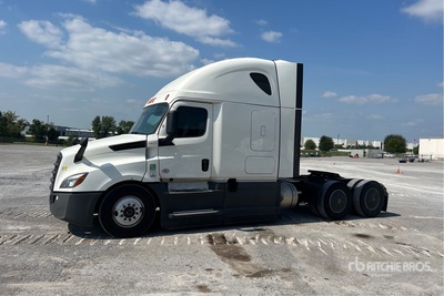 2020 Freightliner Cascadia 126 6x4 T/A Sleeper Truck Tractor