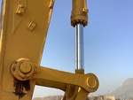 Hydraulics with Bucket Cylinder