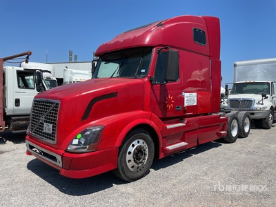 2006 Volvo VNL670 6x4 T/A Sleeper Truck Tractor