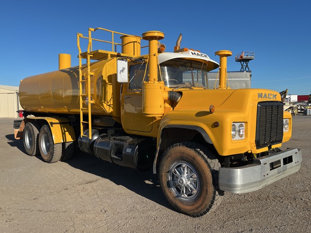 Mack a la venta en subasta en línea | IronPlanet